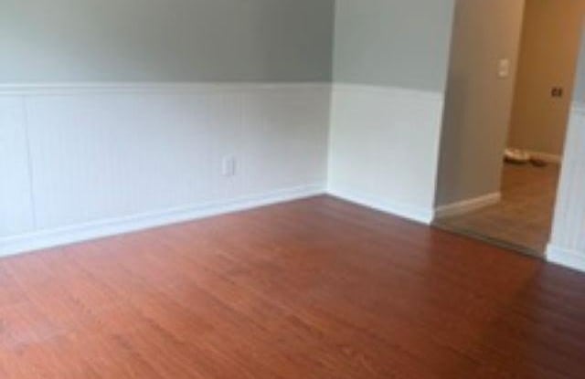 1044 Charlotte Street Gallery 4