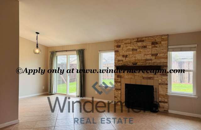 Coming Soon! Charming 3-bed, 2-bath Gem in East Del Paso Heights- Your Perfect Home Awaits! photos photos