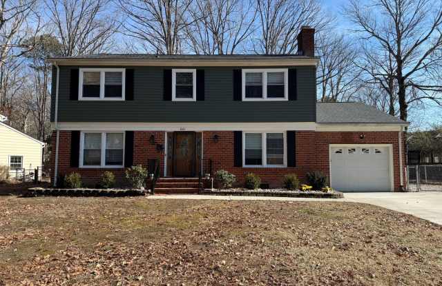 4 Bedroom Home in Village Green. photos photos