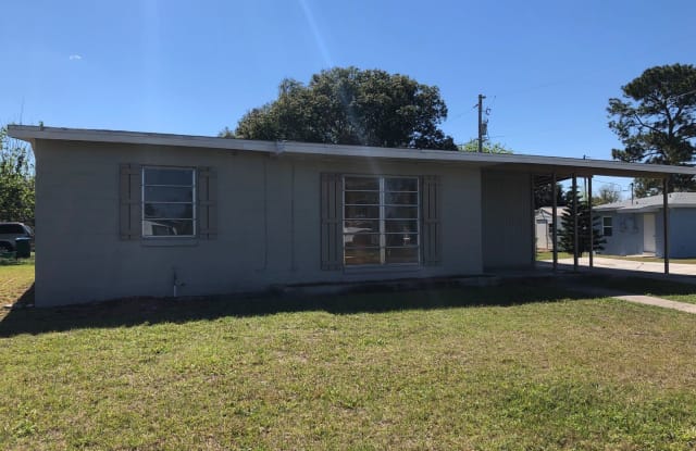 815 Radcliff St - 815 Radcliff Street, Deltona, FL 32725