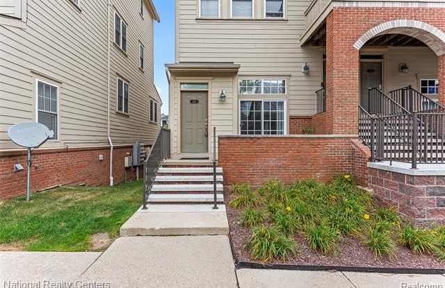 178 AMYS Walk Street photos photos