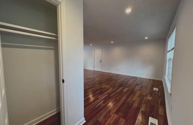 13306 SMOKETOWN Road Gallery 2