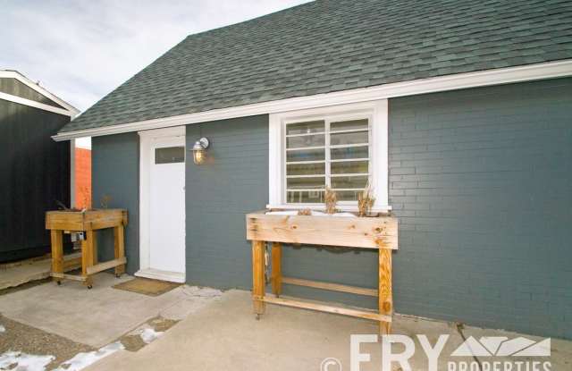 3224 Perry Street B photos photos