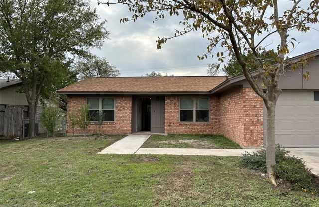 1417 Janet Lane photos photos