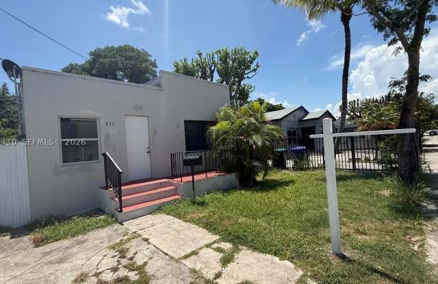 836 NW 29th Ter Gallery 1