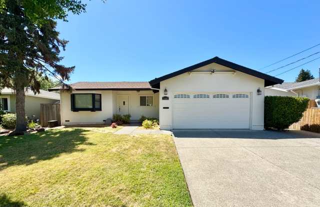 Classic Napa Bel Aire Home 4 Bedrooms, 2 Bathrooms, Convenient Location! photos photos