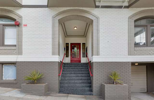 1675 Clay Street Gallery 2