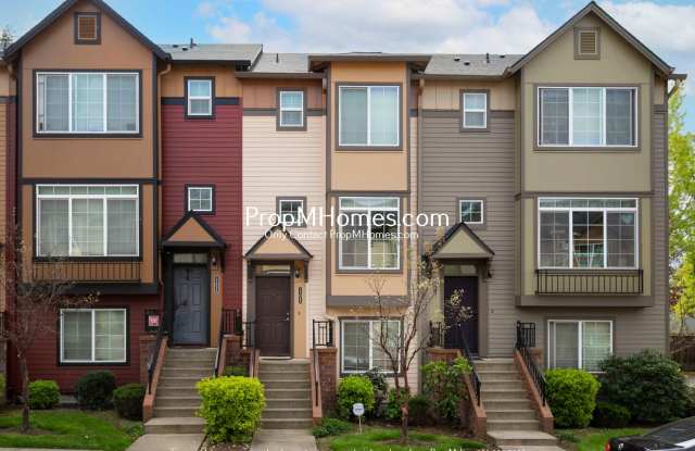 Spacious Three Bedroom Townhome in the Heart of Beaverton! photos photos