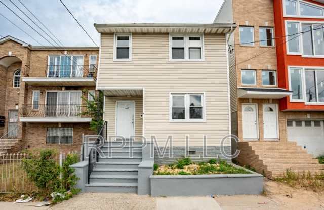 467 Hawthorne Ave #2 photos photos
