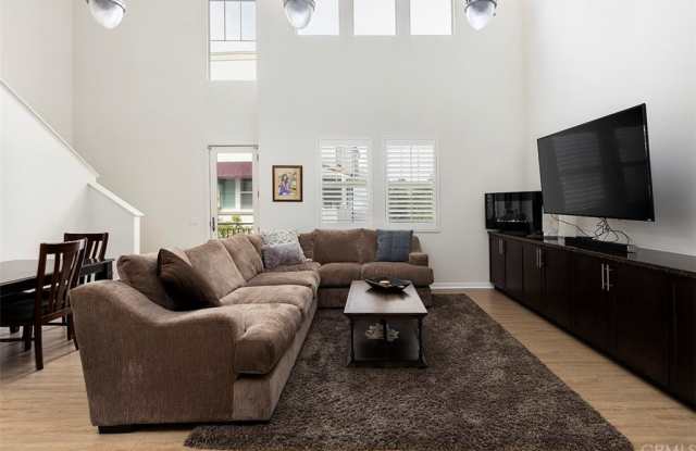 5 Limero Street - 5 Limero St, Orange County, CA 92694
