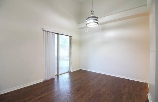 5046 FAIRFIELD Court Gallery 4