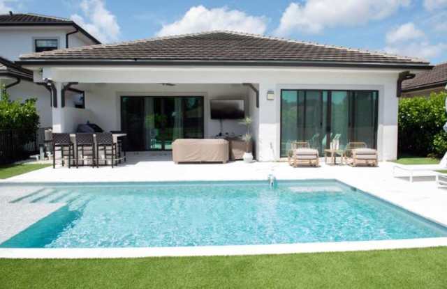 2929 Gin Berry Way, West Palm Beach, FL 33401 photos photos