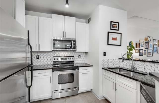 821 Ralph Mcgill Boulevard NE unit: 2418 photos photos