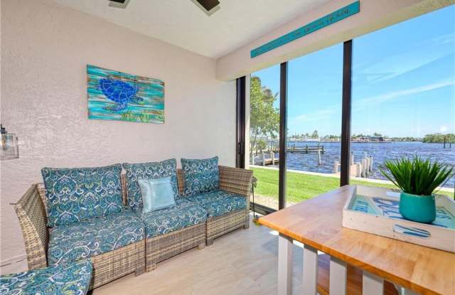 898 Buttonwood photos photos