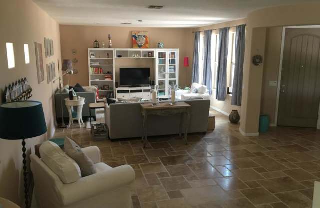2812 E SUNSET HILLS Drive Gallery 3