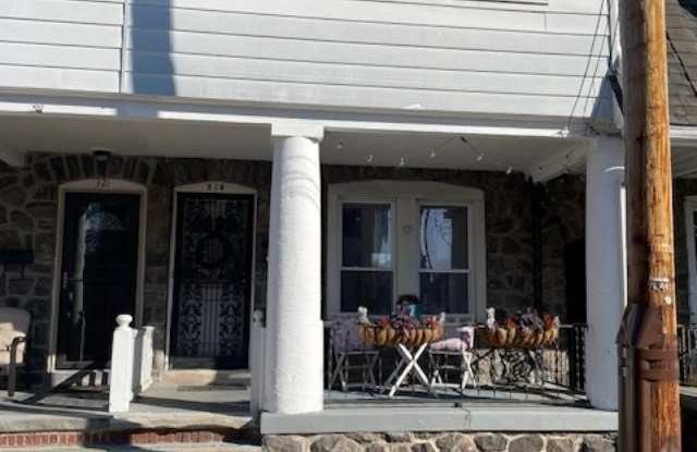 319 N NEW ST - 319 North New Street, West Chester, PA 19380