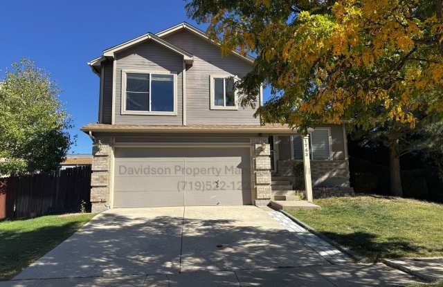 Cozy 3 Bedroom House in Southwest Colorado Springs Near Fort Carson - 1743 South Canoe Creek Drive, Colorado Springs, CO 80906