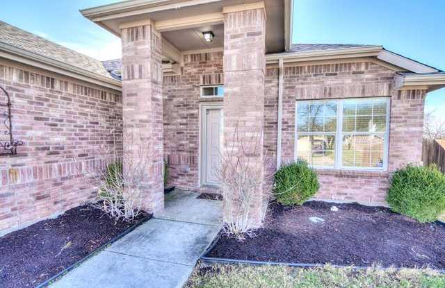 1821 White Pine Trail Gallery 2