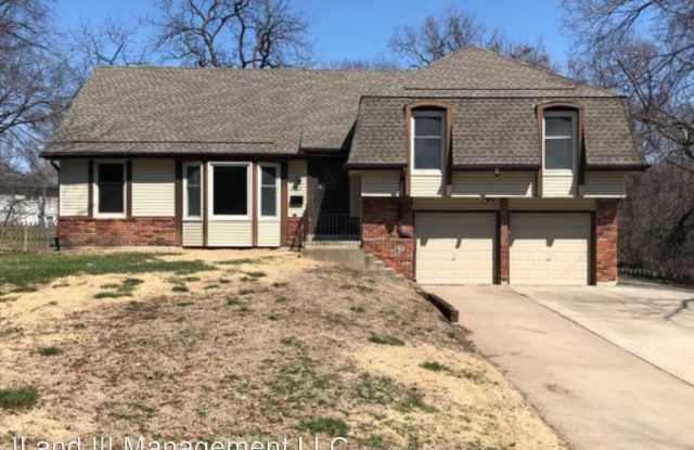 10512  W 70th Terrace - 10512 West 70th Terrace, Shawnee, KS 66203