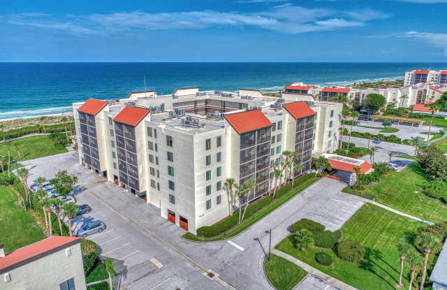 AVAILABLE NOW -  RESORT STYLE, 2BR/2B CONDO LOCATED IN THE  SEAPLACE COMMUNITY ON LONGBOAT KEY. Gallery 3