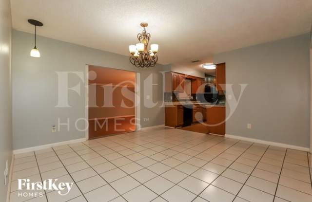 2204 Pavilion Place Gallery 4