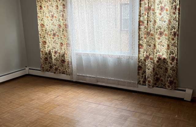 5906 W Diversey Ave Gallery 2
