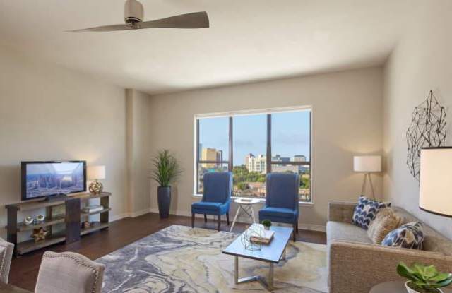 10011 N Central Expy - 10011 N Central Expy, Dallas, TX 75231