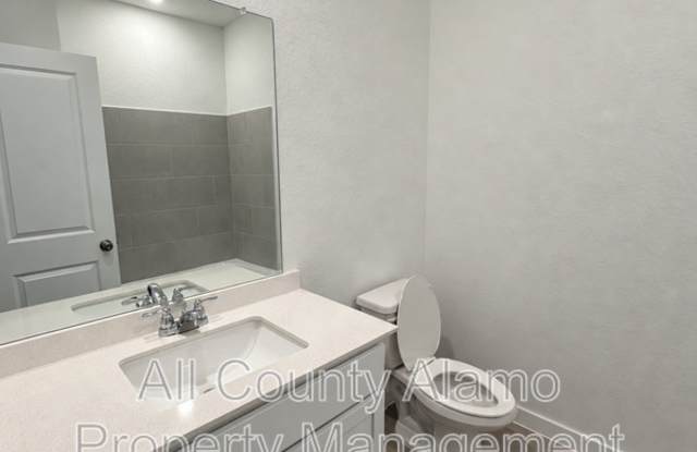 6632 Titan Park Gallery 4