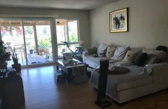 15979 Los Altos Drive Gallery 4