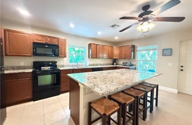 6140 Standing Oaks photos photos