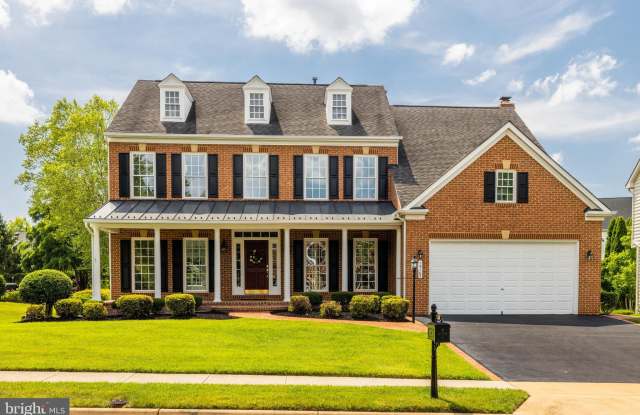 19103 PARALLEL BLUFFS COURT - 19103 Parallel Bluffs Court, Lansdowne, VA 20176