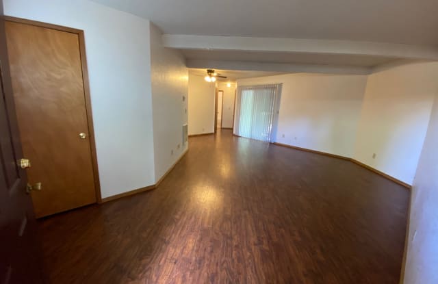 355 Madrona Ave. SE #A-2 - 355 Madrona Avenue Southeast, Salem, OR 97302