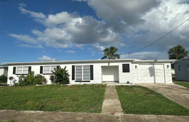 135 GODFREY AVENUE NE photos photos