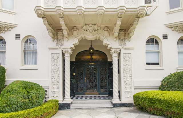 2200 Leavenworth Street Gallery 2