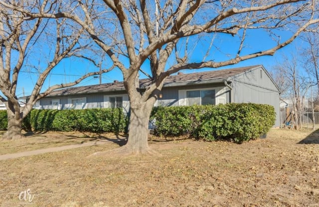 1601 Palm Street - 1601 Palm Street, Abilene, TX 79602