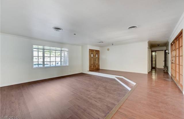 3689 N Rosecrest Circle Gallery 3