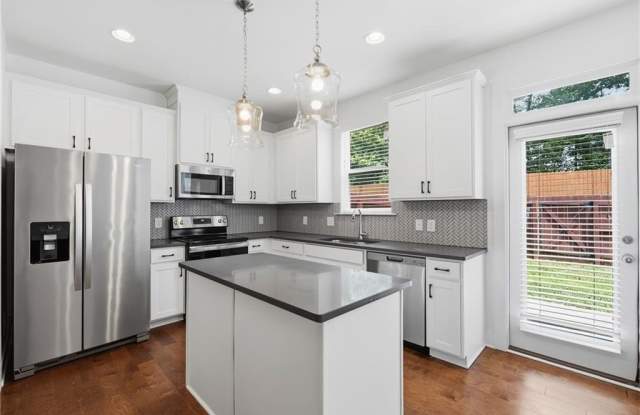 5372 Brooklands Drive photos photos 5372 Brooklands Drive photos photos