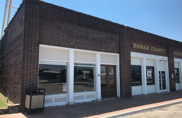104 North Central Ave - 104 North Central Avenue, Landis, NC 28088