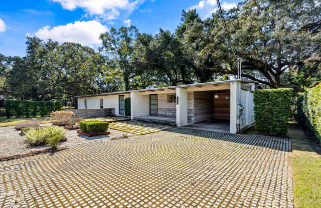 2/2 with carport - fenced backyard photos photos