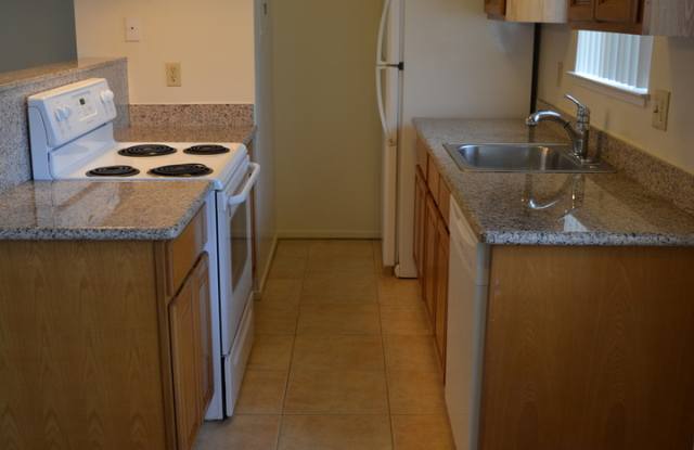UPSTAIRS 2 BEDROOM UNIT IN A 4PLEX AT HAMILTON DOWNS - 219 Watson Drive, Campbell, CA 95008