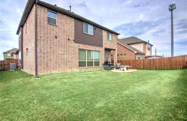 2304 Kemerton Gallery 4