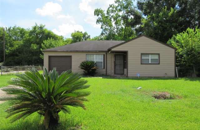 10601 Murr Way - 10601 Murr Way, Houston, TX 77048
