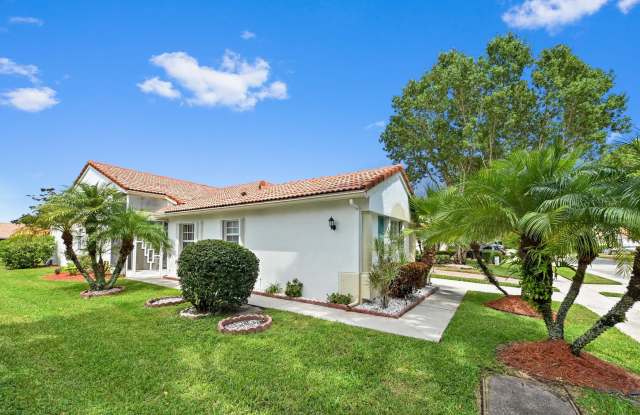 6077 Lake Hibiscus Drive Gallery 2