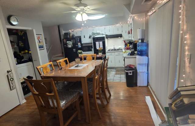 6240 S Newland Avenue Gallery 4