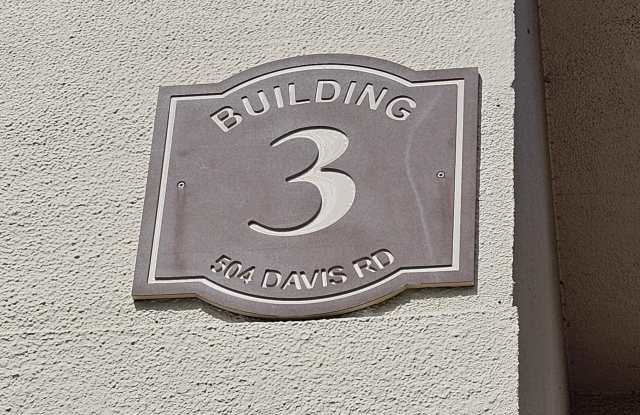 504 Davis Road Gallery 2