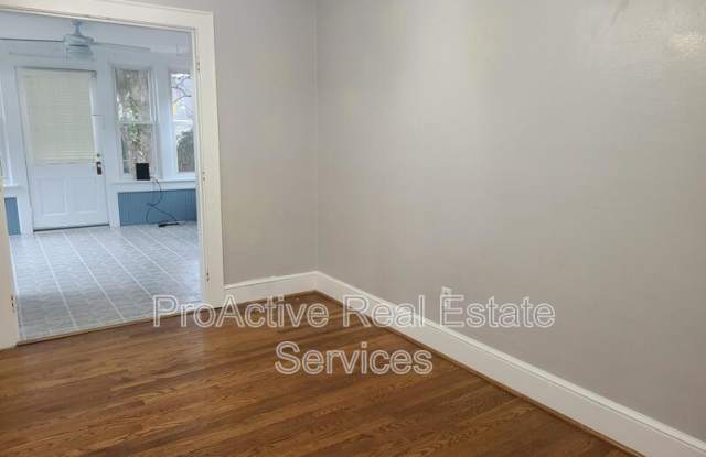 105 West Arden Circle Gallery 3