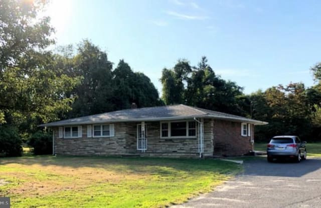 130 BLACKWOOD BARNSBORO ROAD - 130 Blackwood Barnsboro Road, Gloucester County, NJ 08080