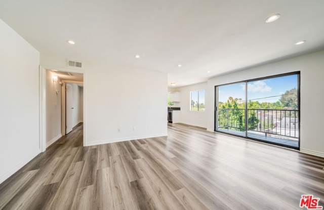 7453 Haskell Ave photos photos