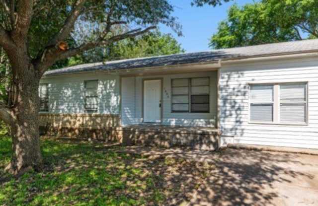 1004 S 5th Street photos photos 1004 S 5th Street photos photos