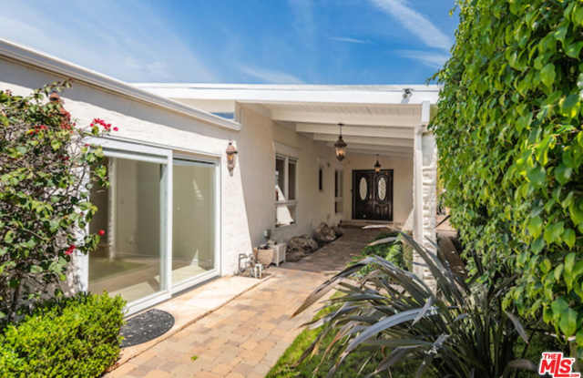 5496 Katherine Avenue photos photos 5496 Katherine Avenue photos photos